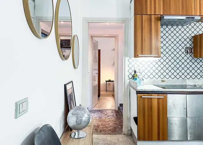 Designer Walk To Trastevere Apartment
